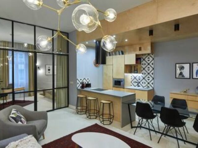 140 m2 unique design flat with 3 bathrooms