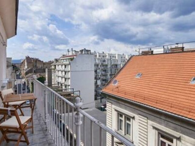 Fantastic design APT in Dohány street 6+2 guests