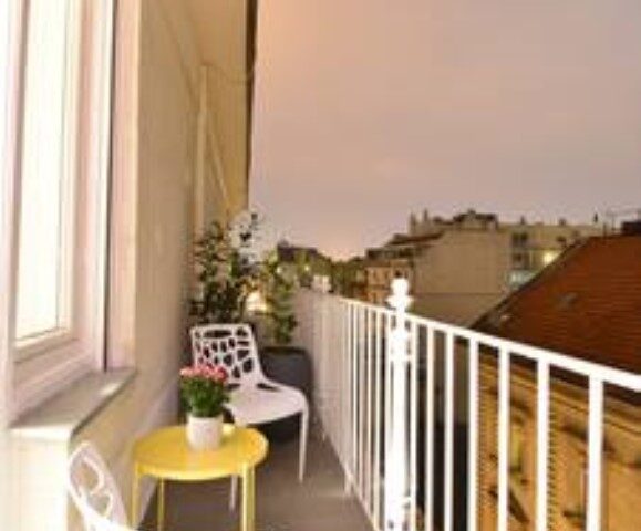 Fantastic design APT in Dohány street 6+2 guests