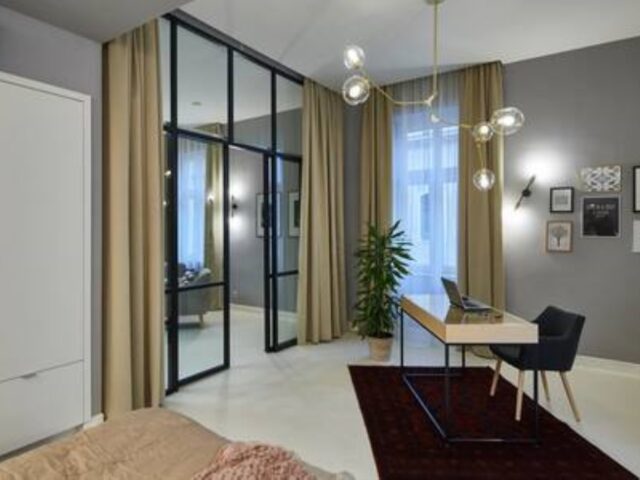 140 m2 unique design flat with 3 bathrooms