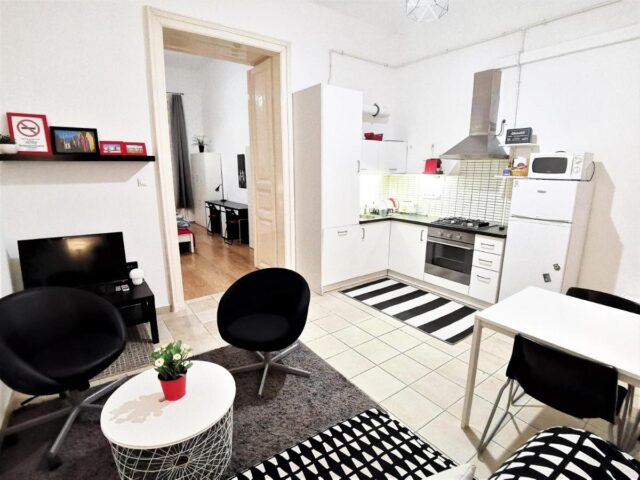 2 Bedrooms Central Market Hall apartment