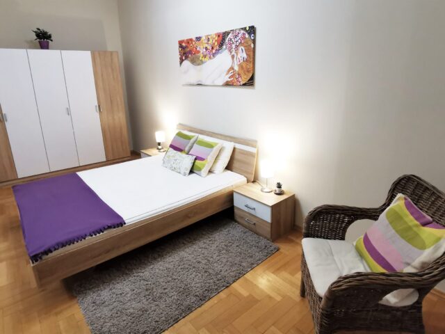 ORANGEHOMES Kalvin Sq. 2 bedroom apartment