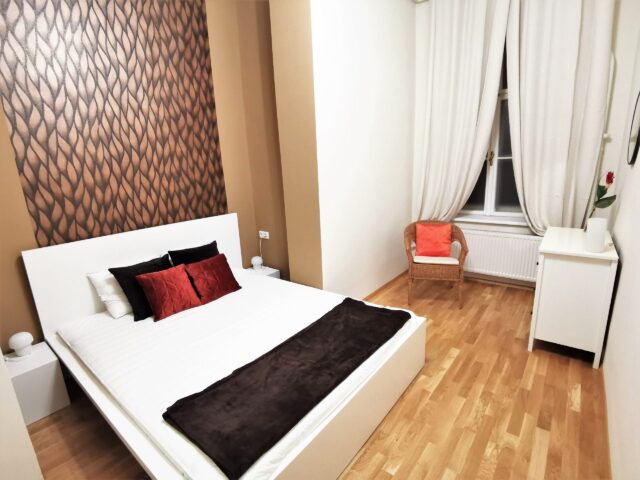 ORANGEHOMES Kalvin Sq. 2 bedroom apartment