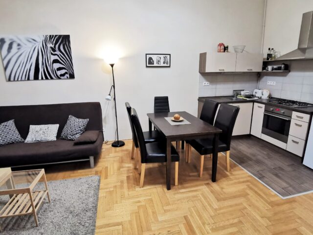 ORANGEHOMES Kalvin Sq. 2 bedroom apartment