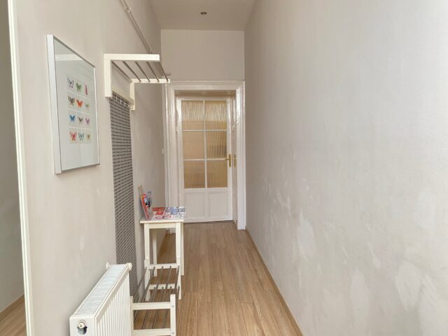 ORANGEHOMES One Bedroom Comfy Apartment