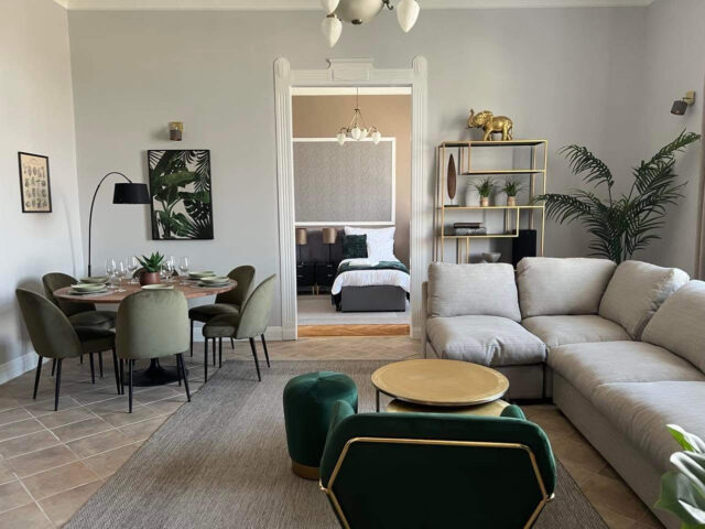 ORANGEHOMES Panthera Luxury Apartment