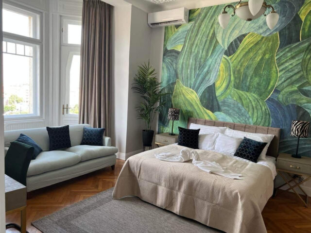 ORANGEHOMES Panthera Luxury Apartment