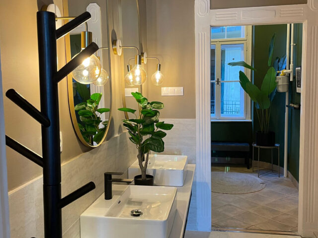 ORANGEHOMES Panthera Luxury Apartment