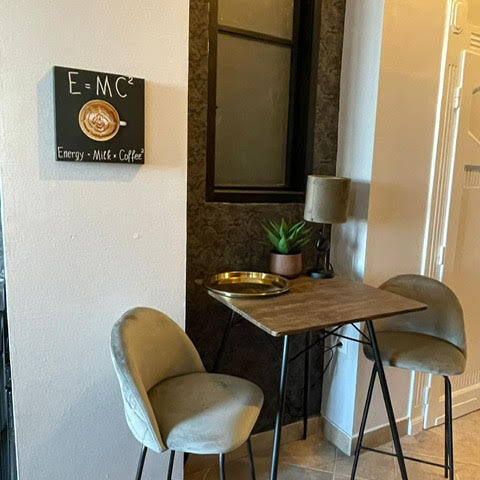 ORANGEHOMES Panthera Luxury Apartment