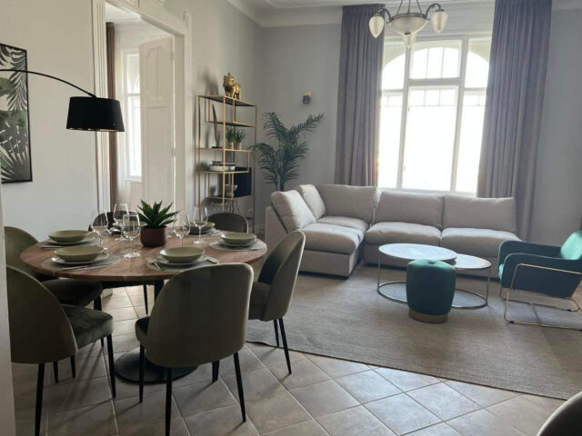 ORANGEHOMES Panthera Luxury Apartment