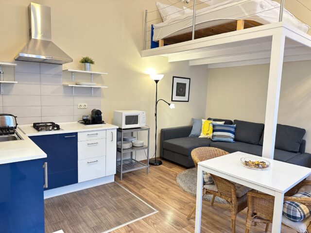 ORANGEHOMES Peaceful apartment next to Central Market Hall