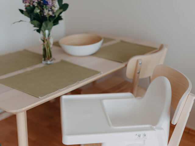 OrangeHomes One bedroom art apartment