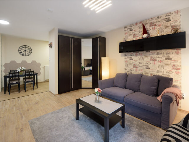 OrangeHomes Garden View Friendly Home