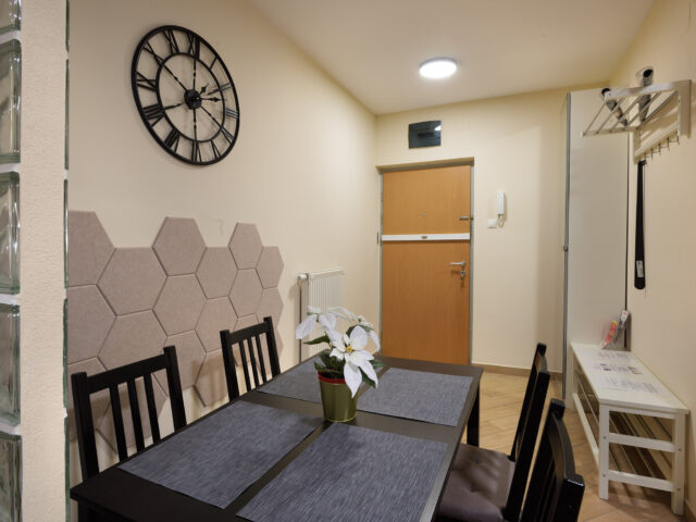 OrangeHomes Garden View Friendly Home