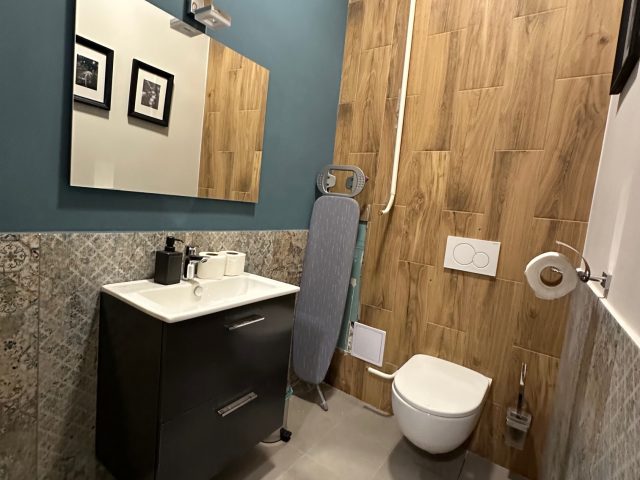 OrangeHomes Pop 36 | 2 bedroom Ap. near Parliament